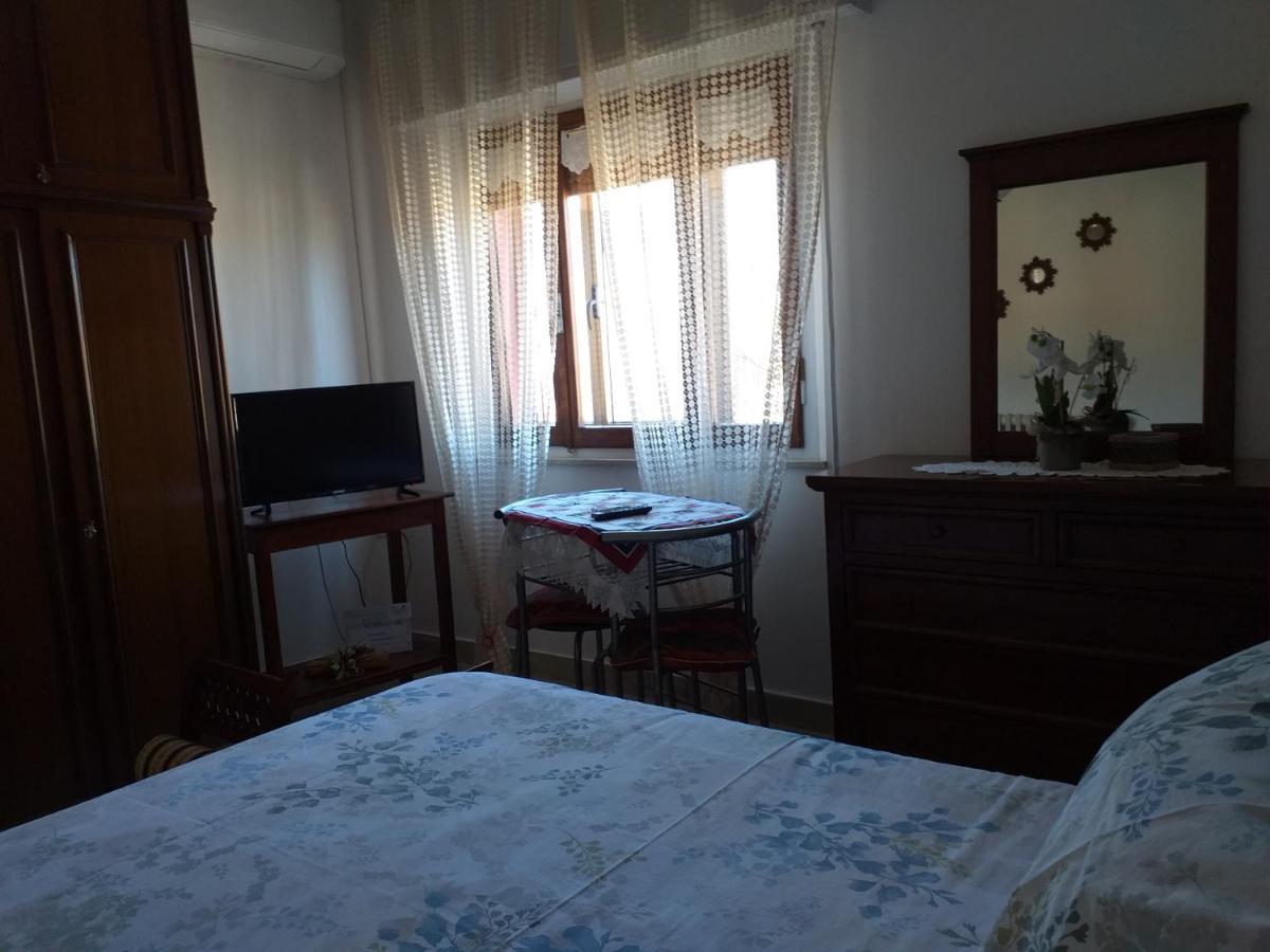 Bed&Breakfast La Rosa Rossa Cagli Exterior foto
